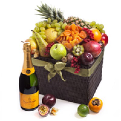 cado1165_seasonal-deluxe-exotic-fruit-hamper-veuve-clicquot